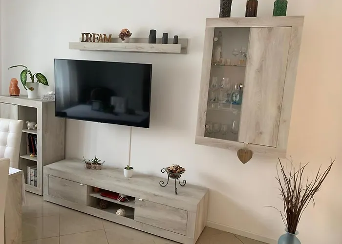 Al Capitello Lejlighed Mira